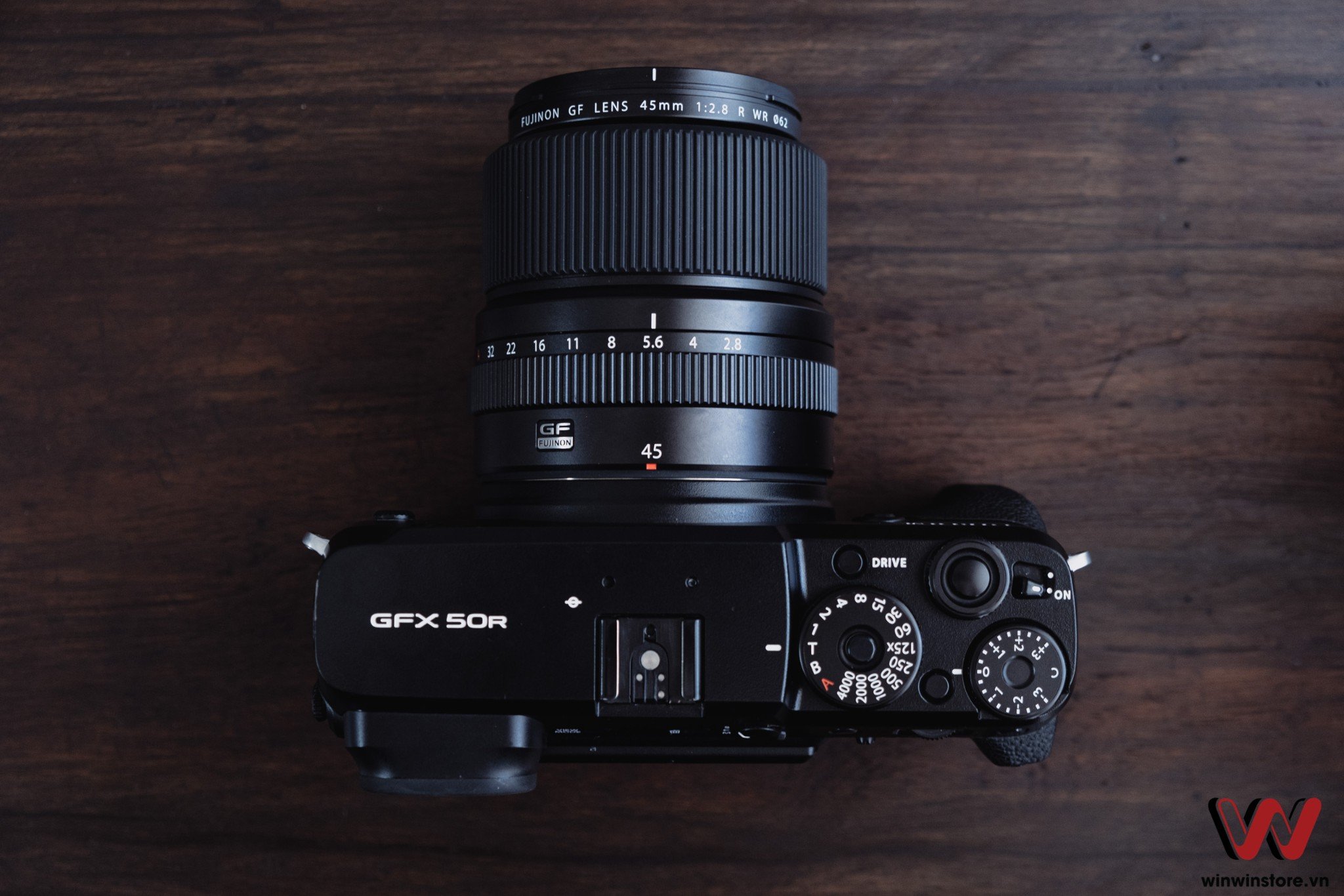 Máy ảnh Fujifilm GFX 50R Medium Format và lens 45mm 