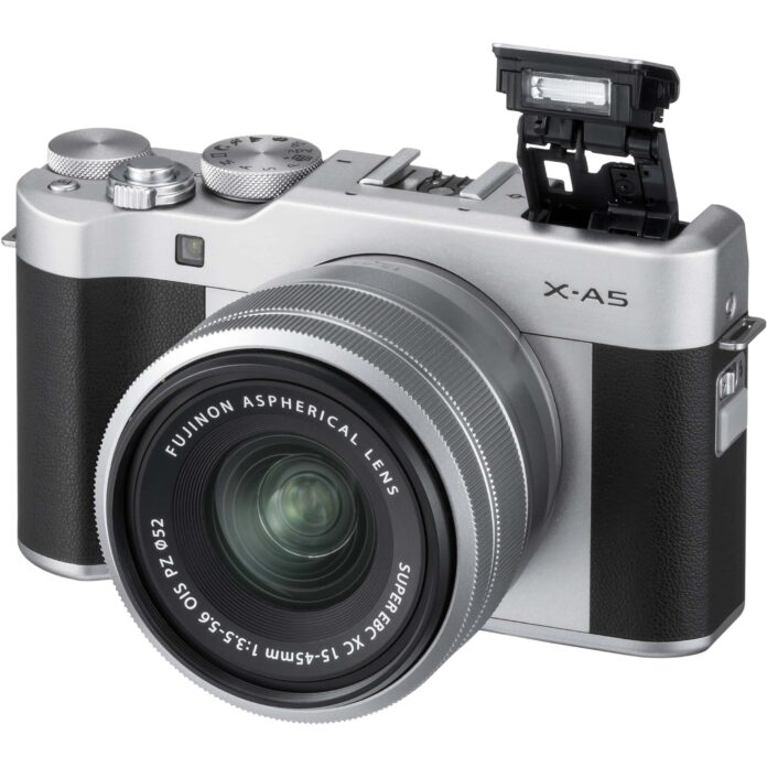 Máy ảnh Fujifilm X-A5 với ống kính XC 15-45mm