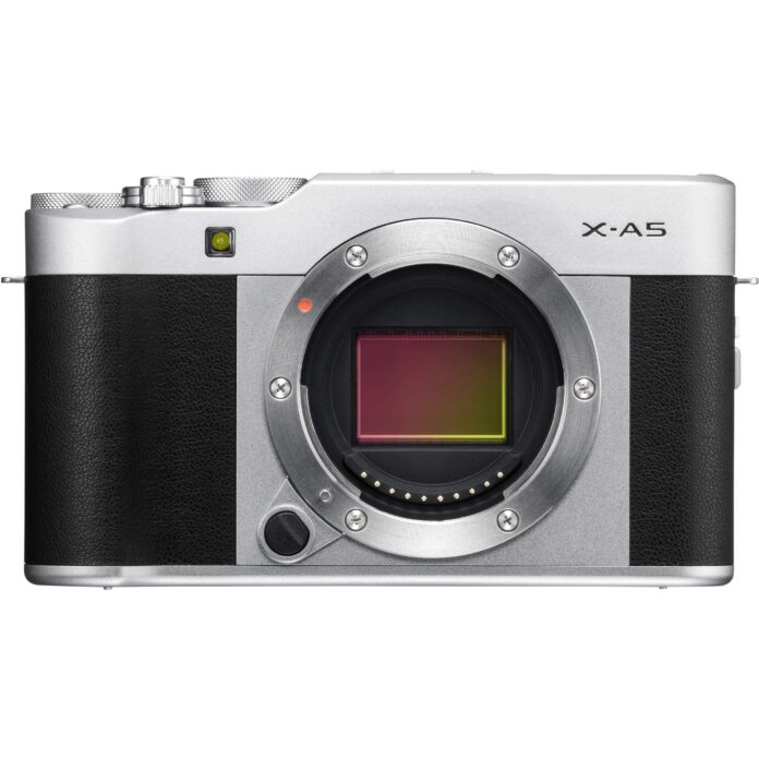 Máy ảnh Fujifilm X-A5 với ống kính XC 15-45mm