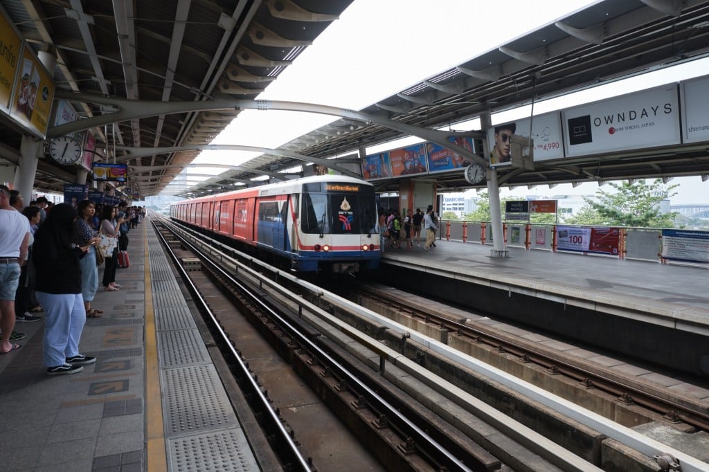 Fujifilm XF 16mm F2.8 R WR 05