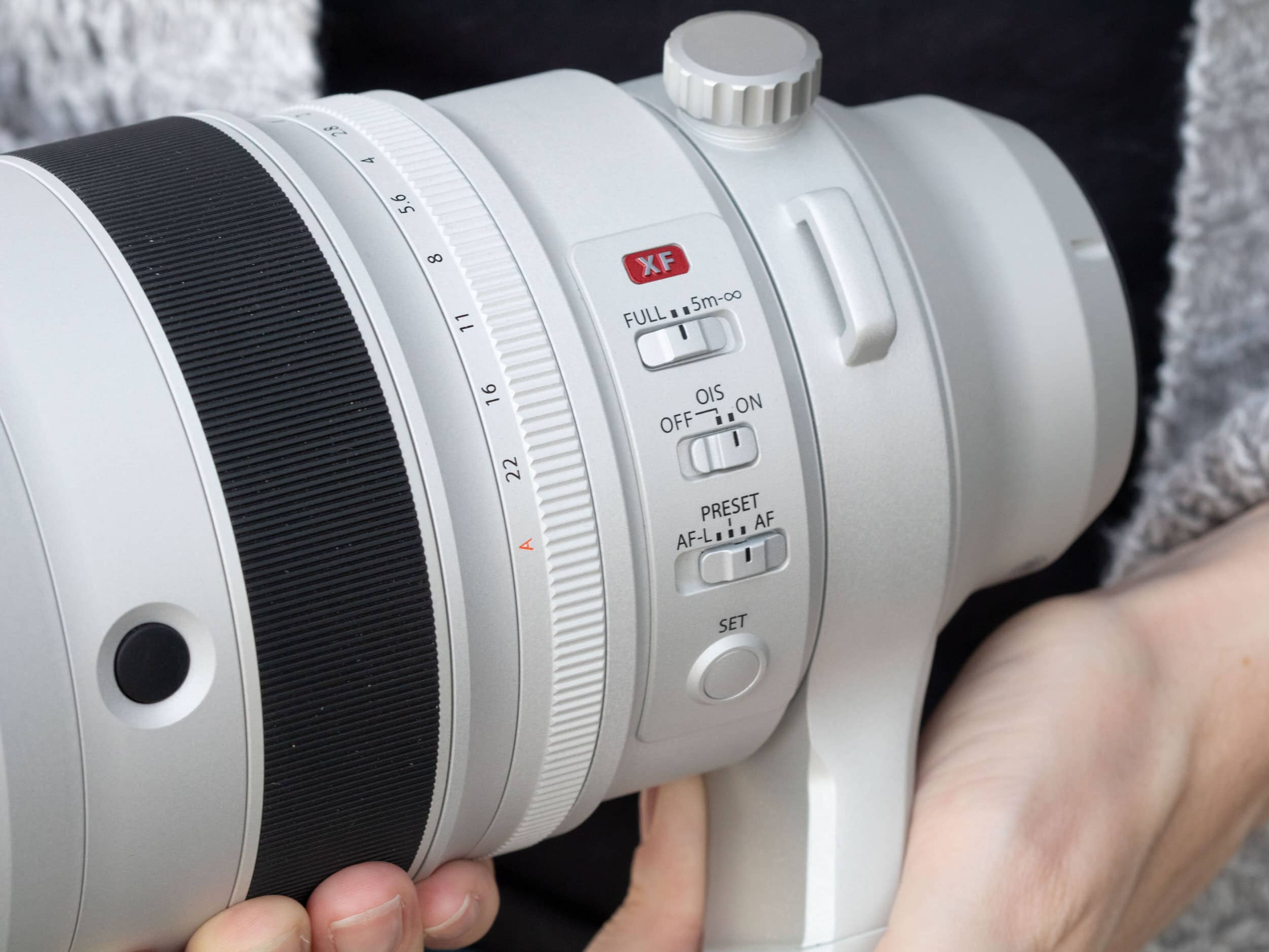 Fujifilm XF 200mm 2 R LM OIS WR 02