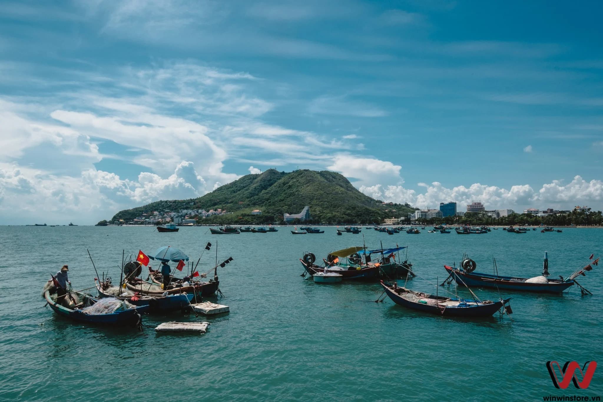 Ong kinh Fujifilm XF 10 24mm F4 R OIS 04