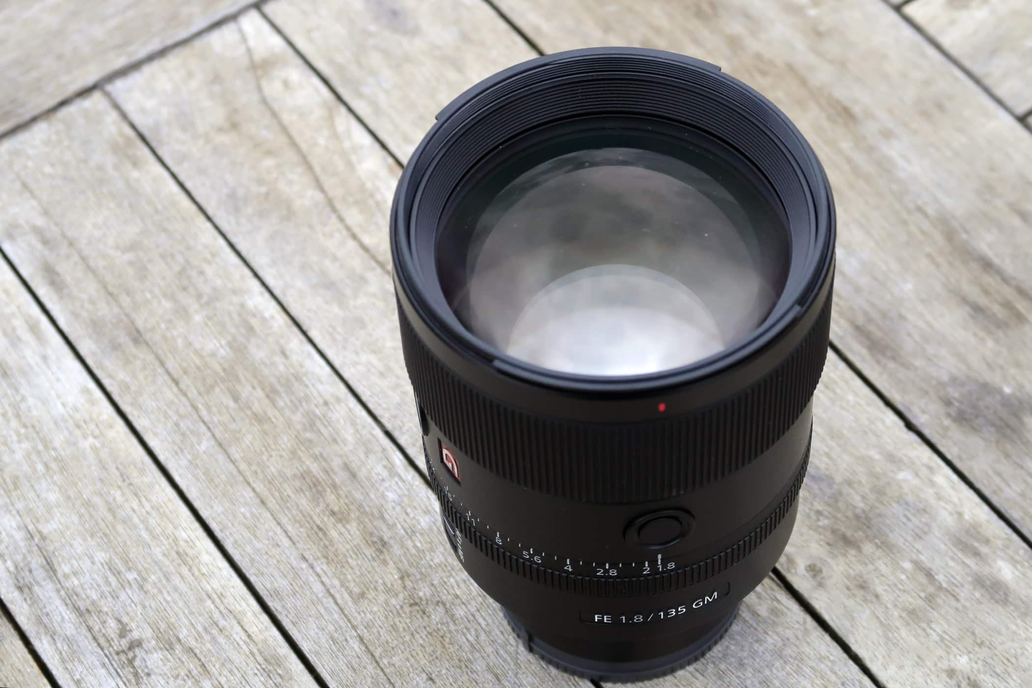 Ong kinh Sony FE 135mm F1.8 GM3
