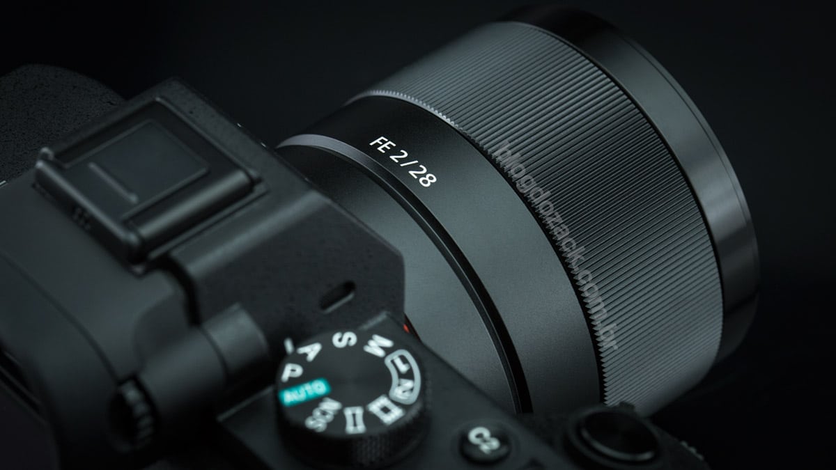 Ong kinh Sony FE 28mm F2 03