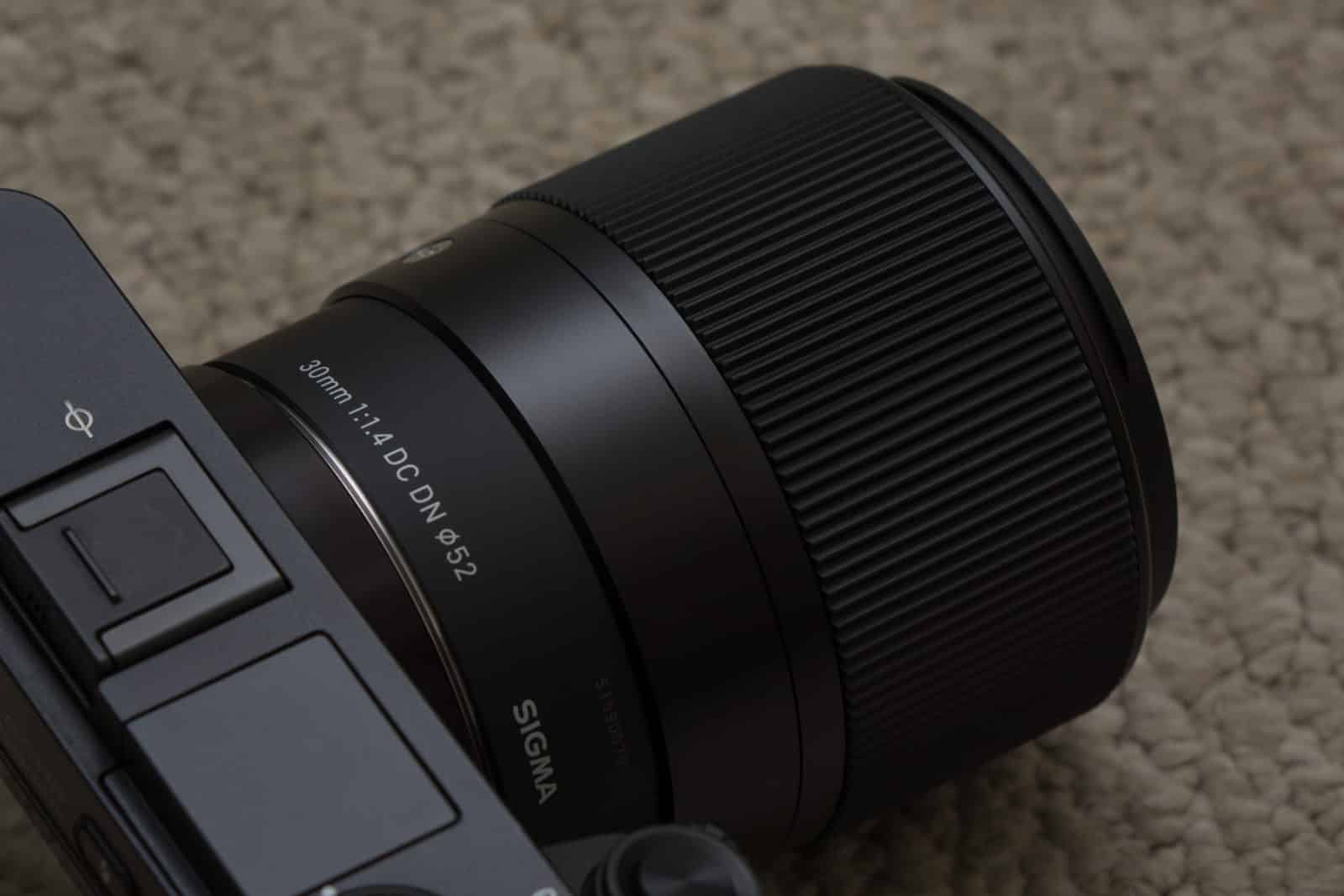 Ống kính Sigma 30mm F1.4 DC DN Contemporary cho Sony E