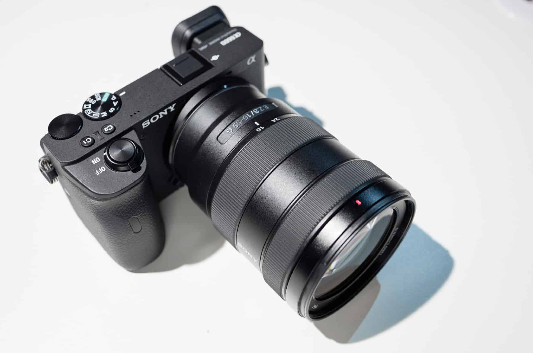 Ống kính Sony E 16-55mm F2.8 G