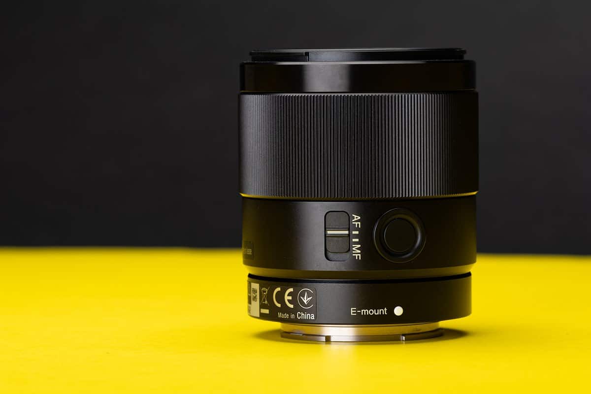 Sony FE 35mm F1.8 01