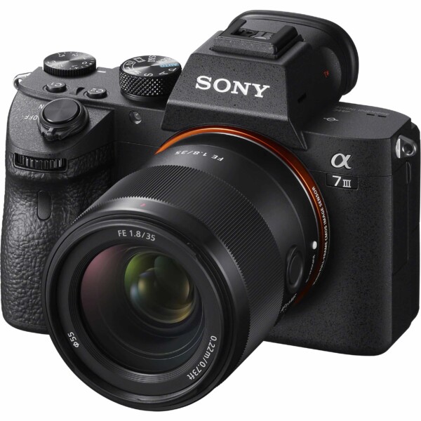 Ống kính Sony FE 35mm F1.8