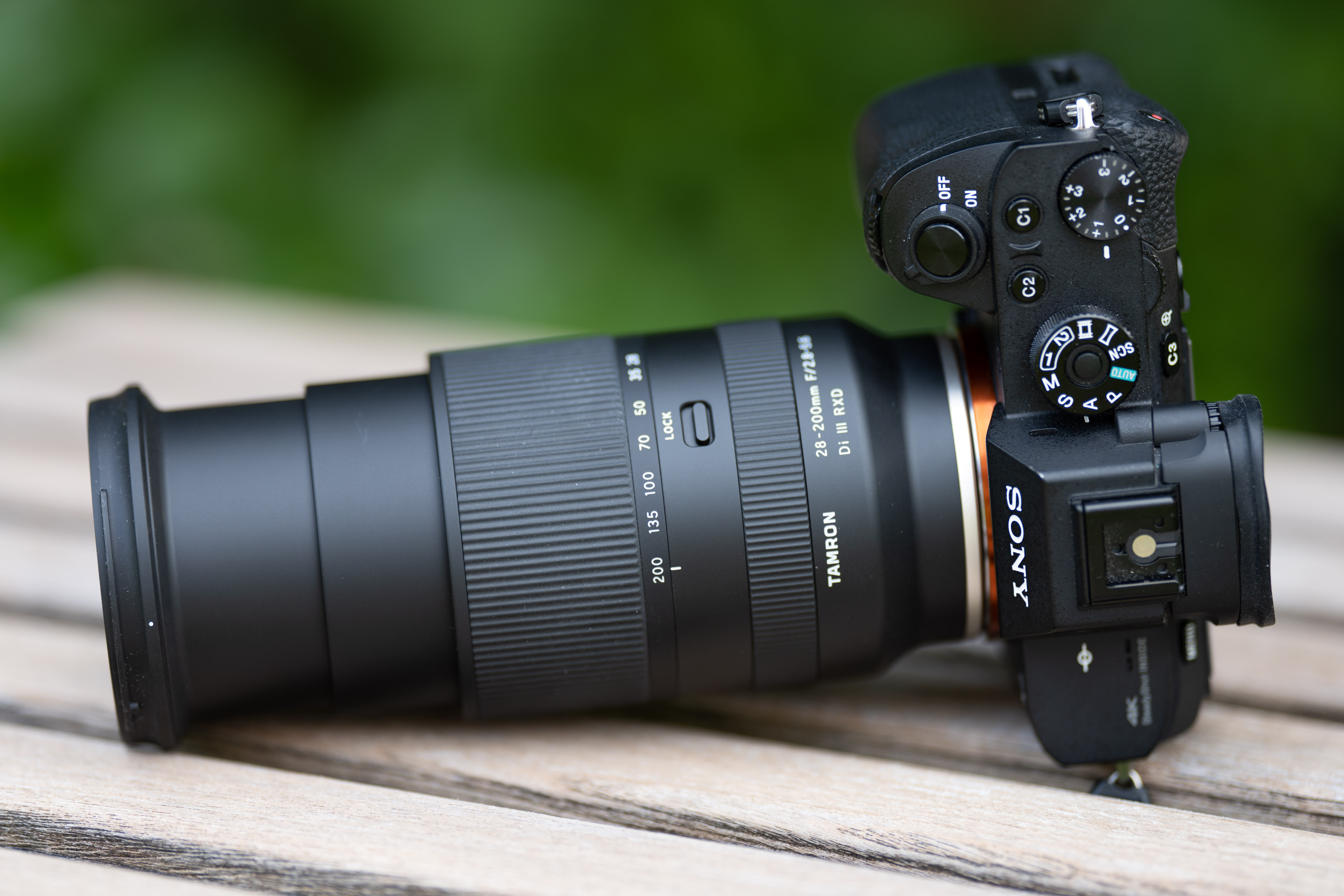 Tamron AF 28 200mm F2.8 5.6 Di III for Sony E 03