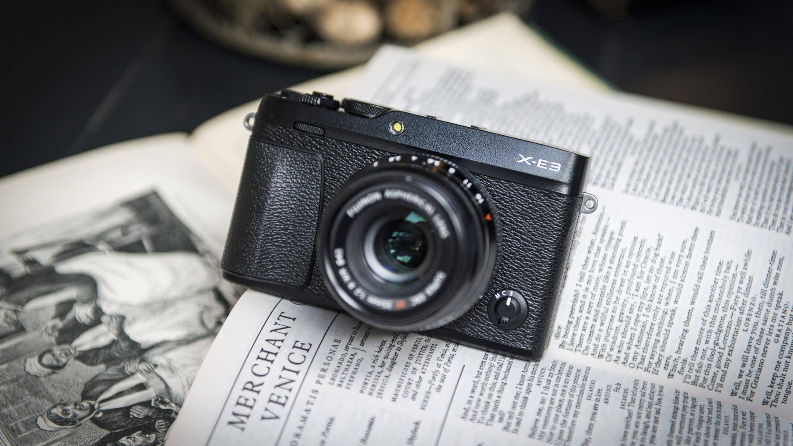 Fujifilm X-E4 sẽ có màn hình xoay lật như các dòng máy ảnh Fujifilm gần đây