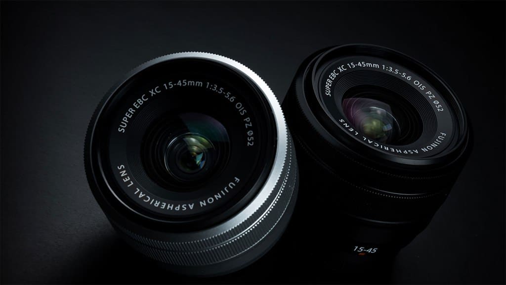 Lens Fujifilm XC 15-45mm F3.5-5.6 OIS PZ là chiếc ống kính zoom nhỏ nhất với trọng lượng chỉ 135 gram và chiều dài 44.2mm