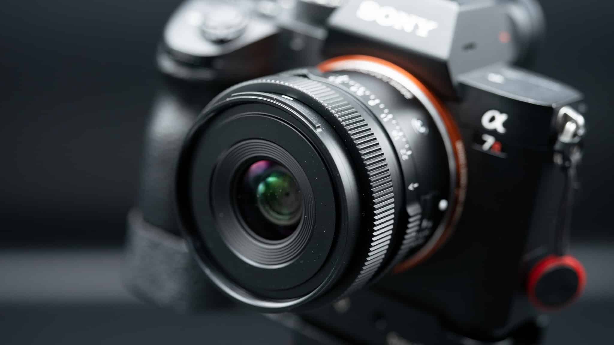 Ống kính Sigma 24mm F3.5 DG DN Contemporary cho Sony E