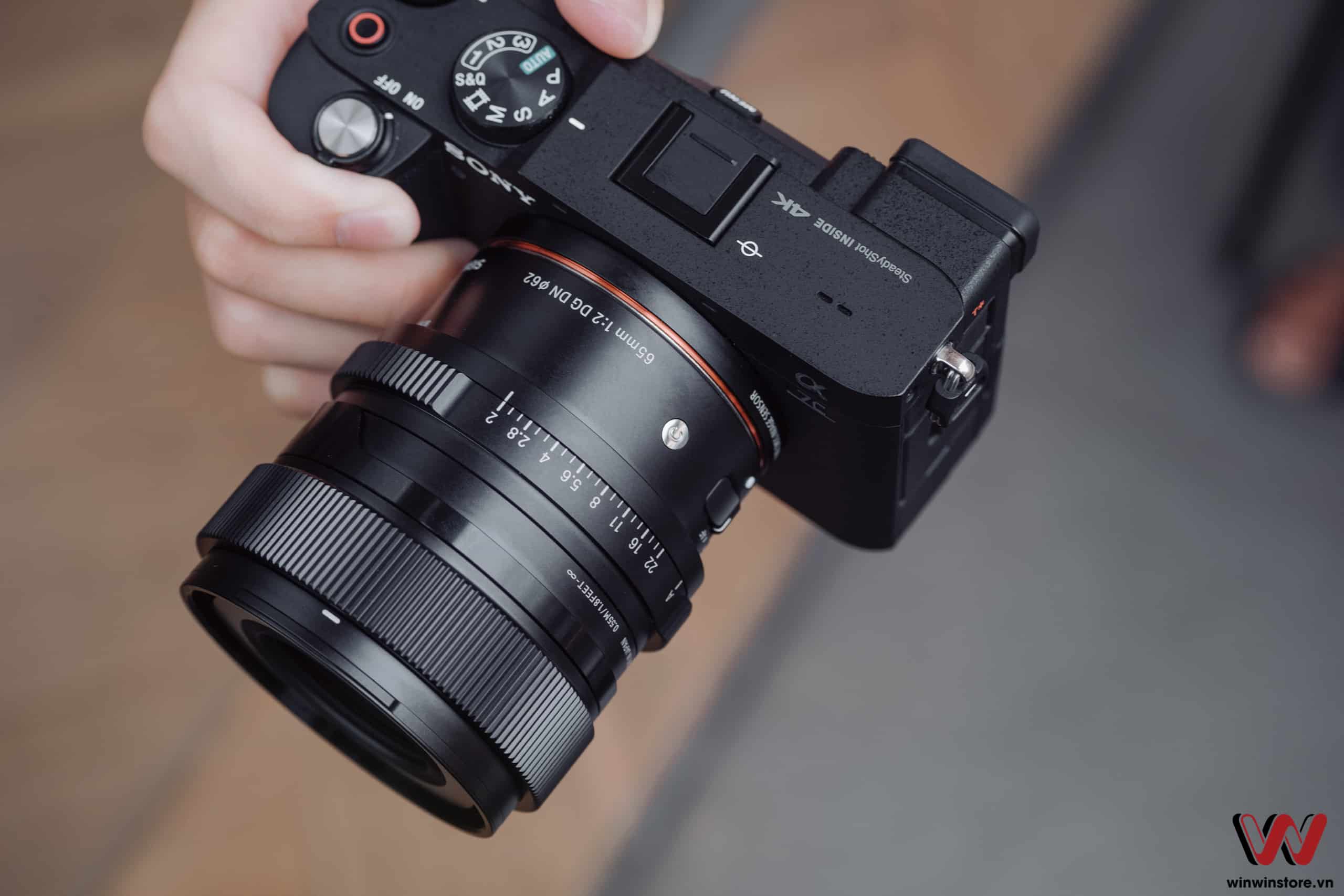 Sigma 65mm F2 DG DN Sony a7C winwinstore 1171