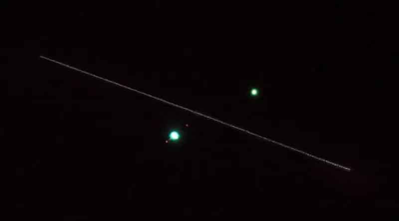 Khoảnh khắc ISS đi qua giữa Sao Mộc và Sao Thổ vừa được chụp lại