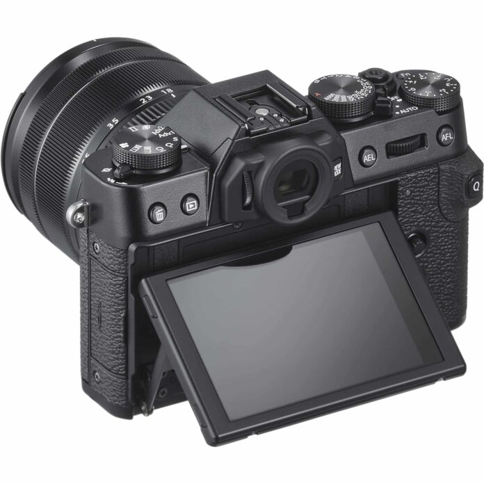Máy ảnh Fujifilm X-T30 với ống kính XC 15-45mm (Black)