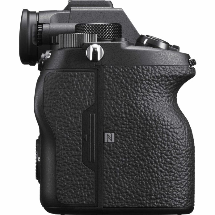 Máy ảnh Sony A7R IV