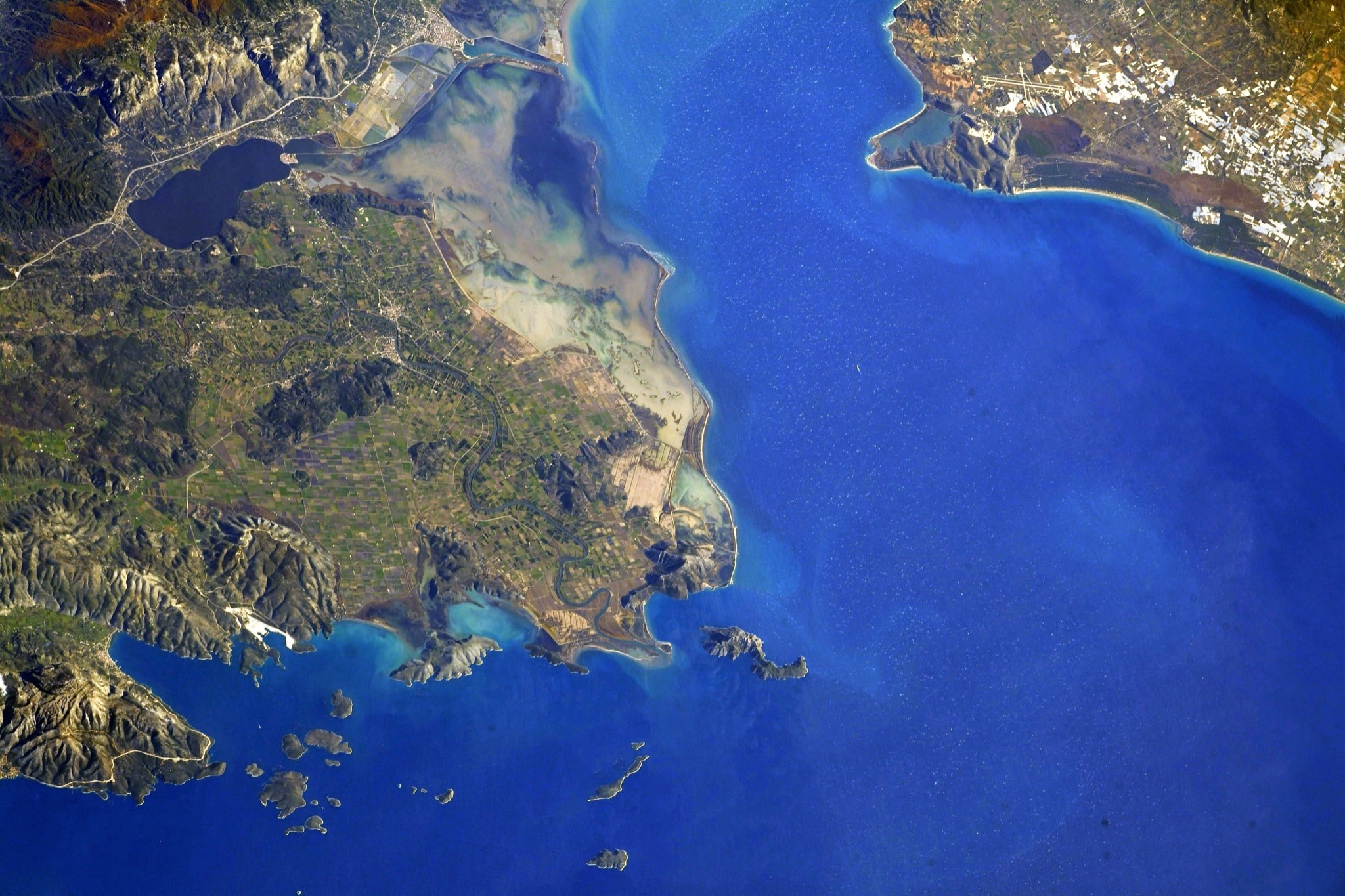 Loạt ảnh đẹp đáng kinh ngạc về Trái đất từ ​​không gian từ phi hành gia Nhật Bản