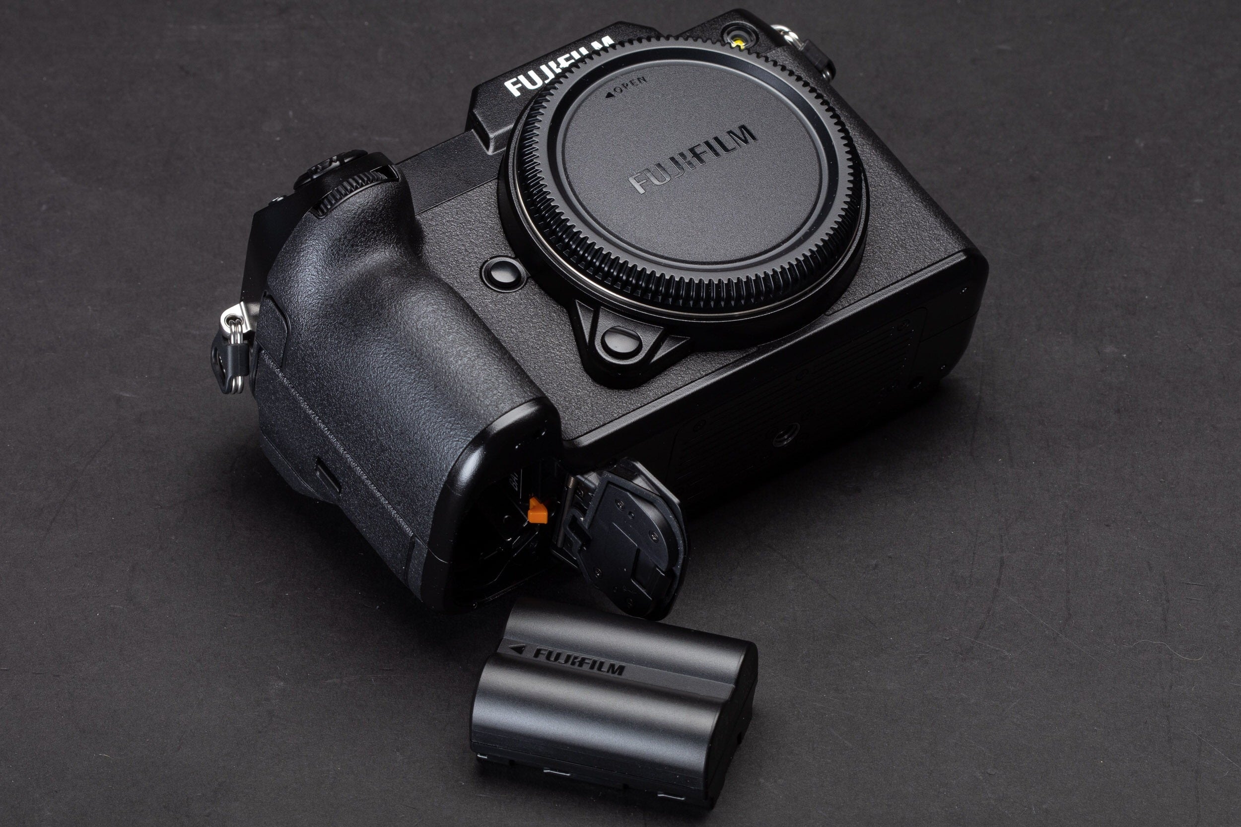 Fujifilm GFX 100S