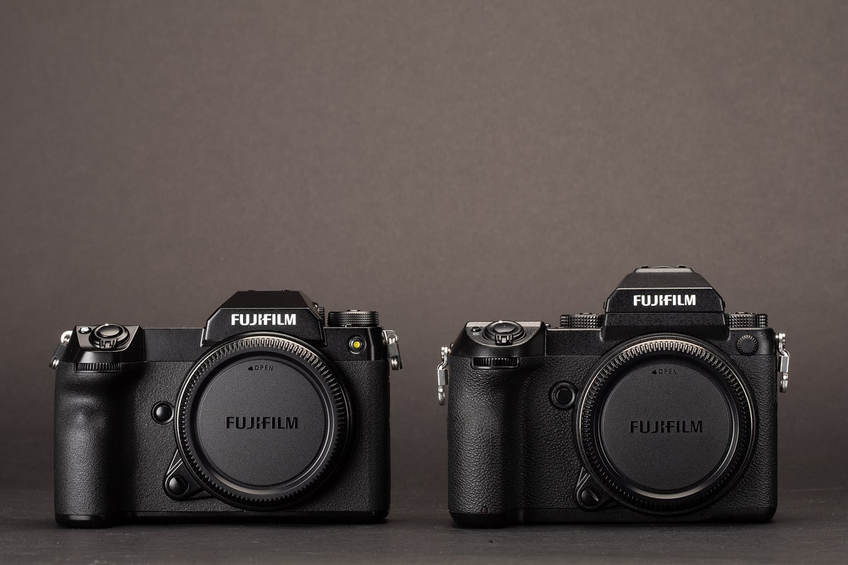 Máy ảnh Fujifilm GFX 100S Medium Format