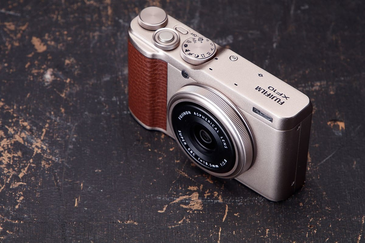 cận cảnh máy ảnh Fujifilm XF10 (Black) Chính Hãng, Giá Tốt 