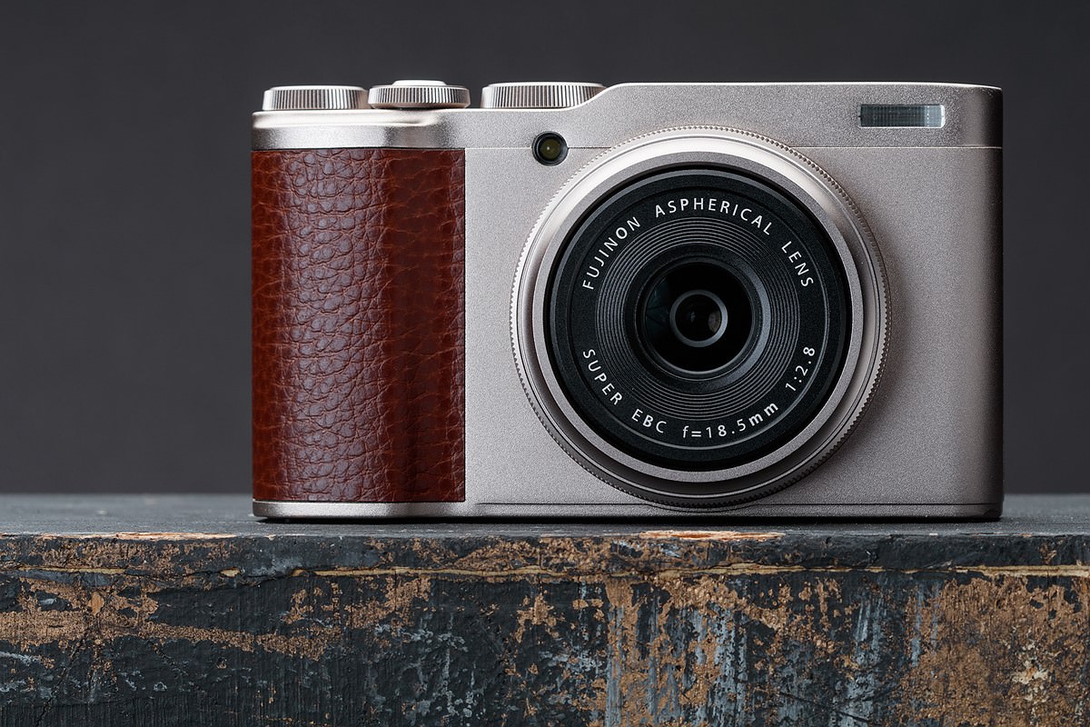 Cận cảnh Máy ảnh Fujifilm XF10 (Black) Chính Hãng, Giá Tốt 