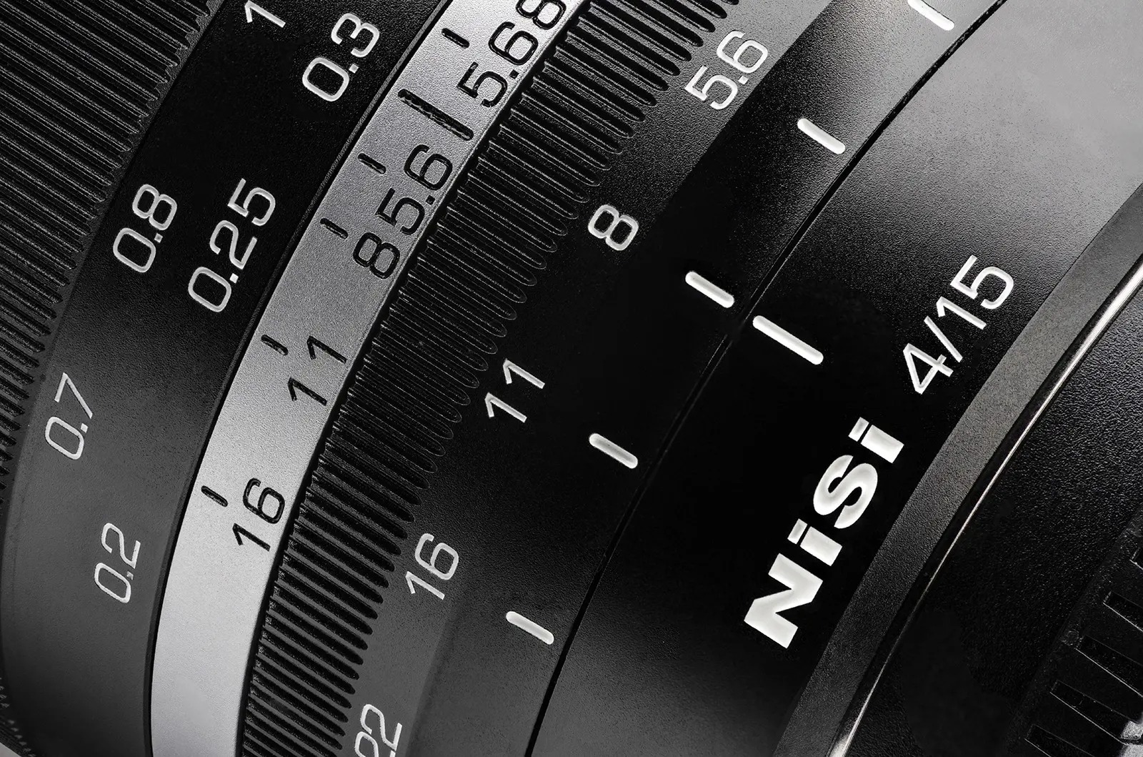NiSi ra mắt ống kính 15mm F4 cho Sony E và Fujifilm X