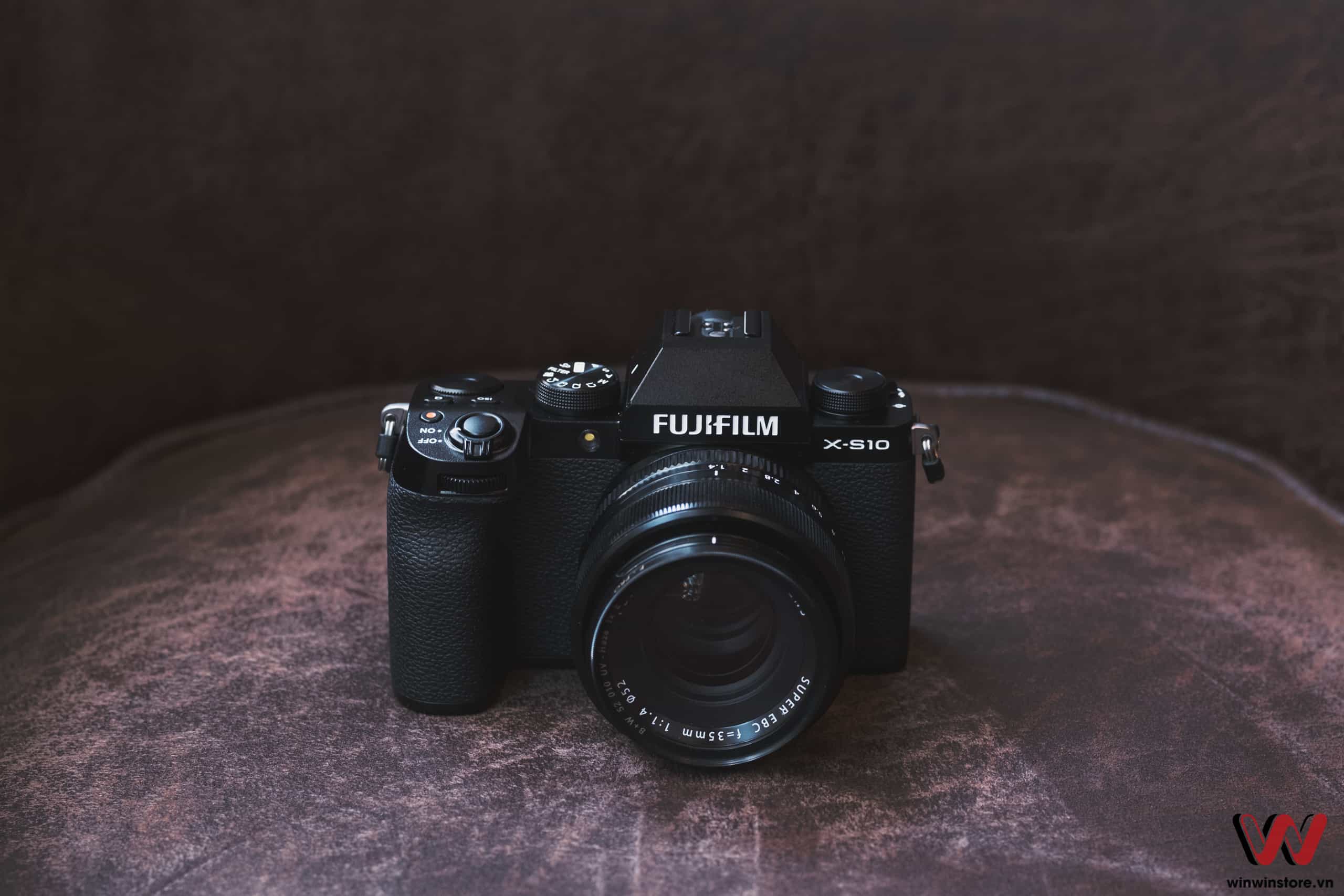 Khuyến mãi đầu năm 2021 tại WinWinStore: Tặng 4 triệu khi mua ống kính kèm máy ảnh Fujifilm X-S10