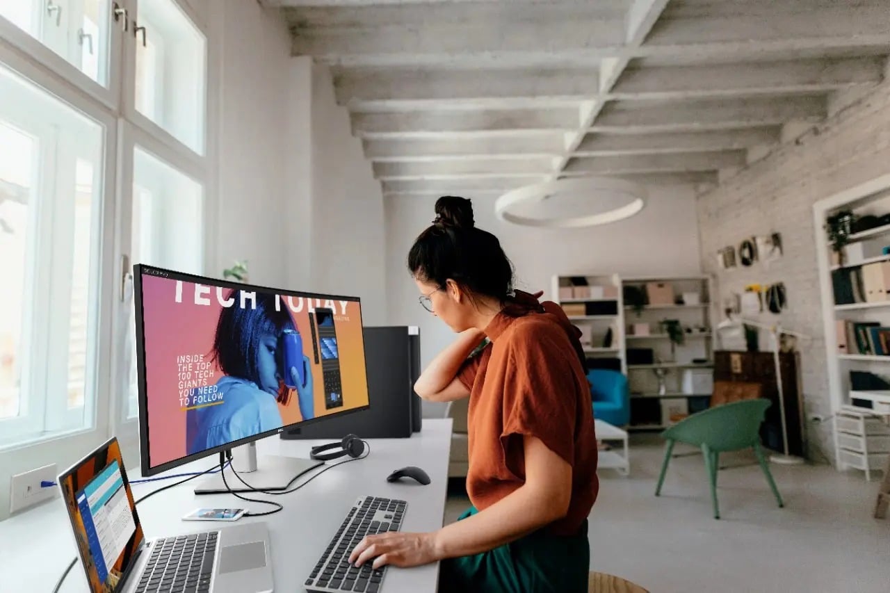 Dell ra mắt màn hình cong 40-inch đầu tiên, độ phân giải 5K cho đồ họa và sáng tạo nội dung