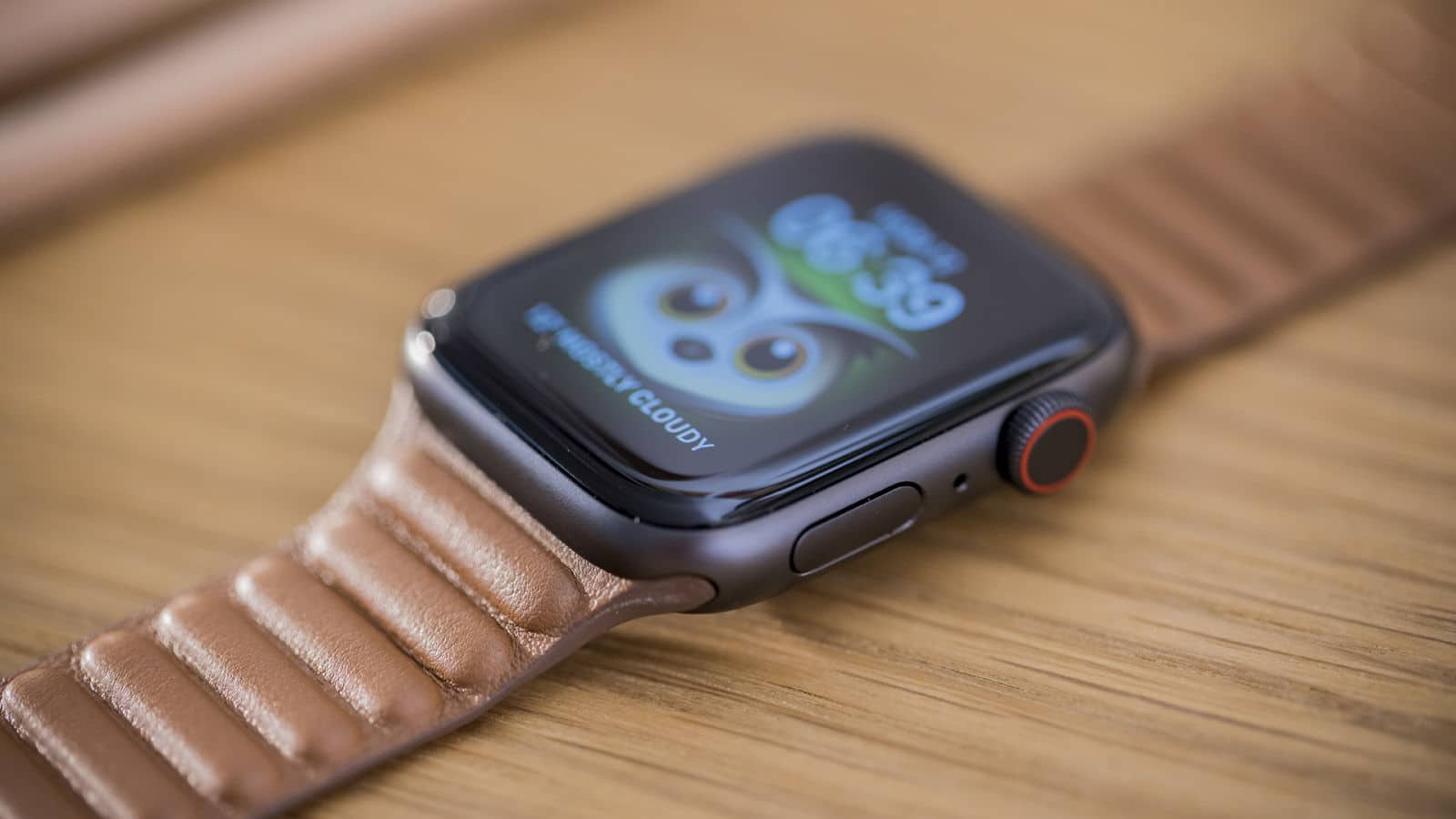Apple Watch SE 40mm (GPS) - Viền nhôm dây cao su (Gold)