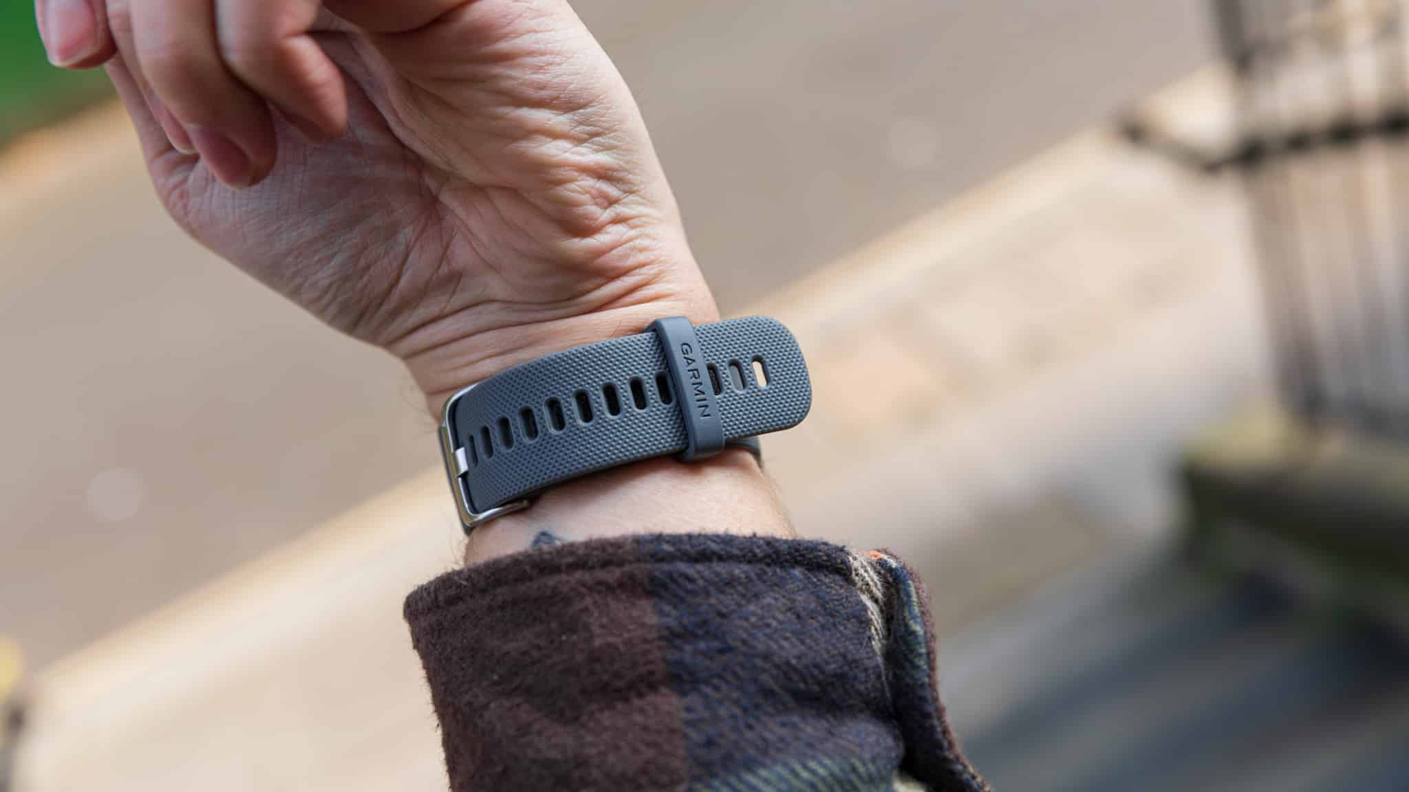 Garmin vivoactive 4S 01