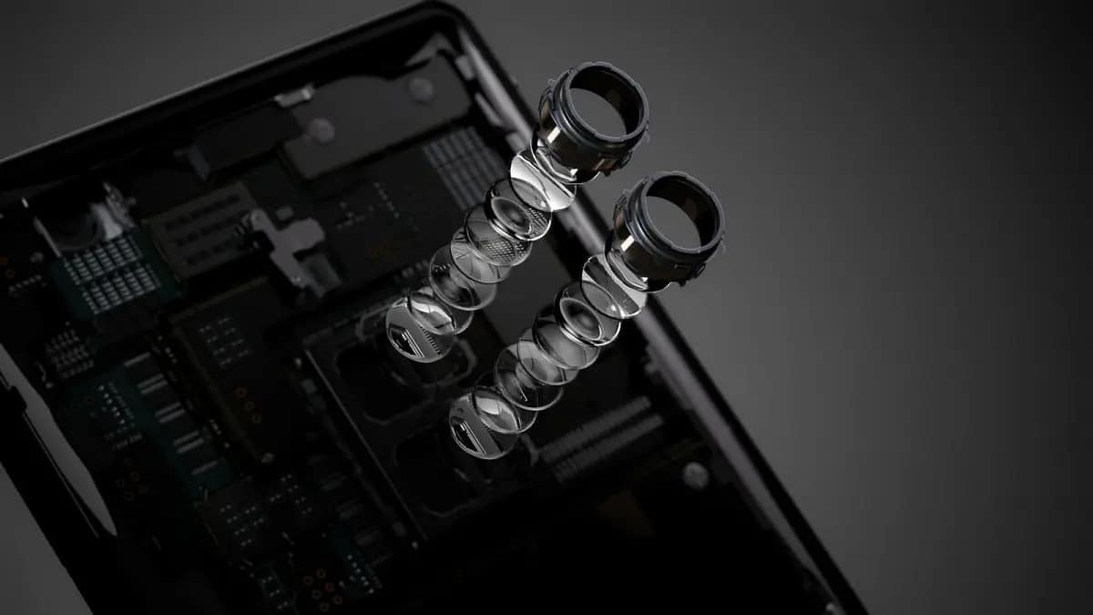 smartphone camera sensor.jpg