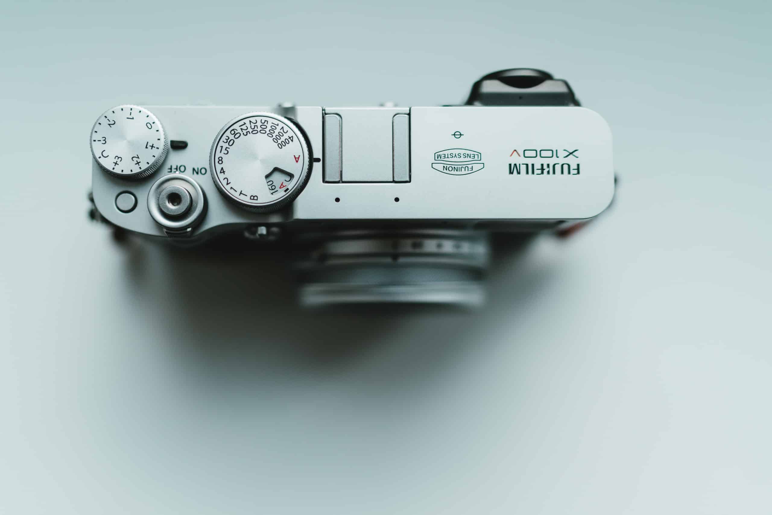 Fujifilm cập nhật firmware cho X100V, X-Pro3, X-T30 và ống kính XC 16-50mm II