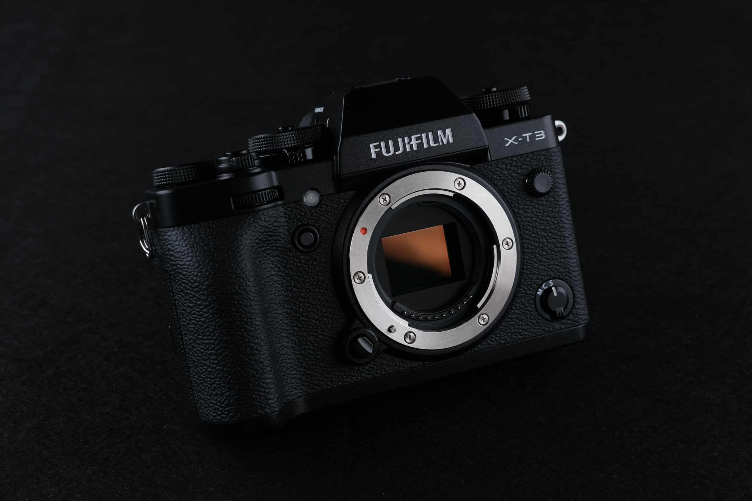 Fujifilm X-T3, GFX 50S và GFX 50R nhận cập nhật firmware mới, không có màu mới cho X-T3