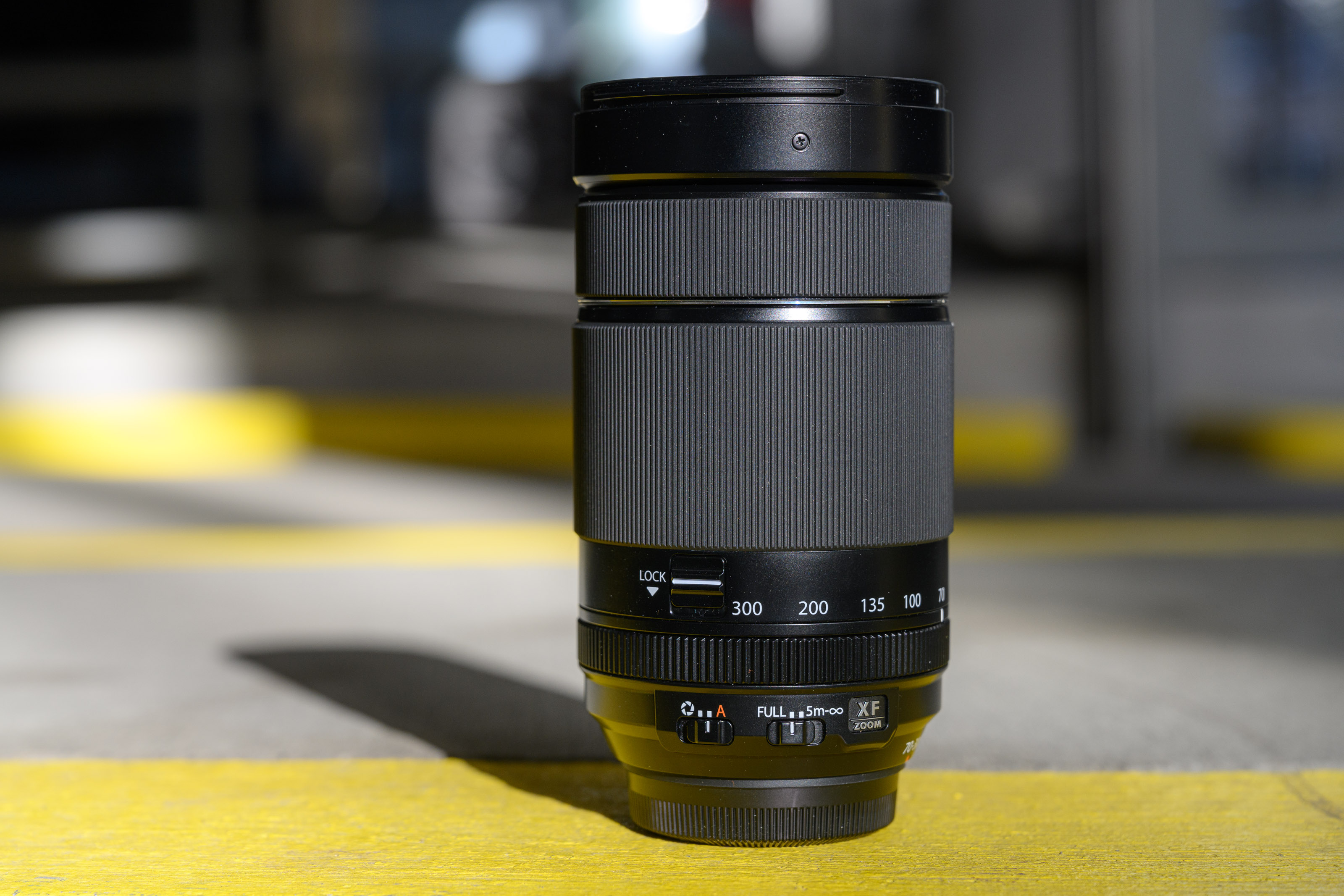 Fujifilm XF70 300mm hands01