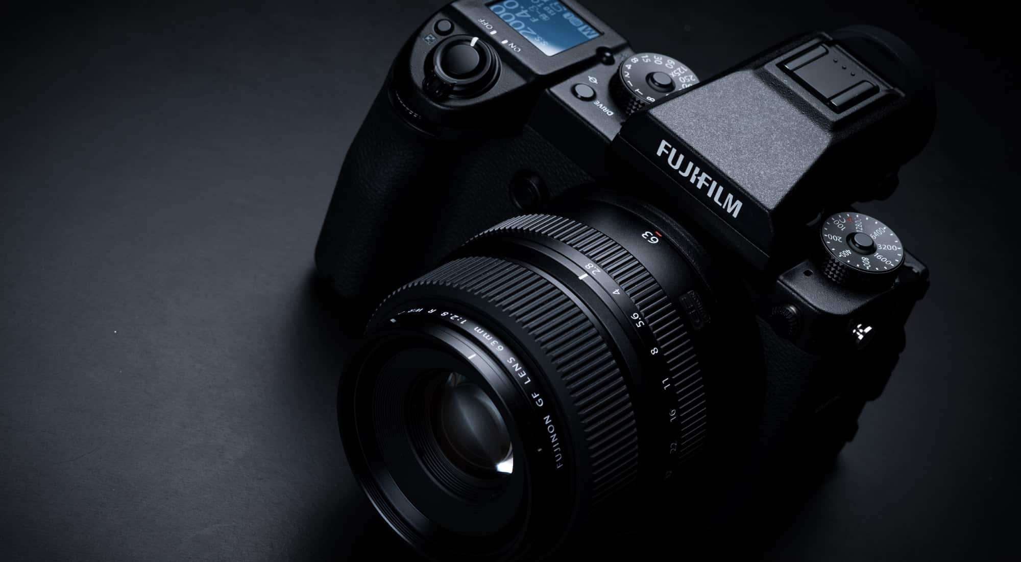 Fujifilm GFX 50S MK II sẽ trông giống hệt GFX 100S, giá sẽ rẻ hơn đáng kể.