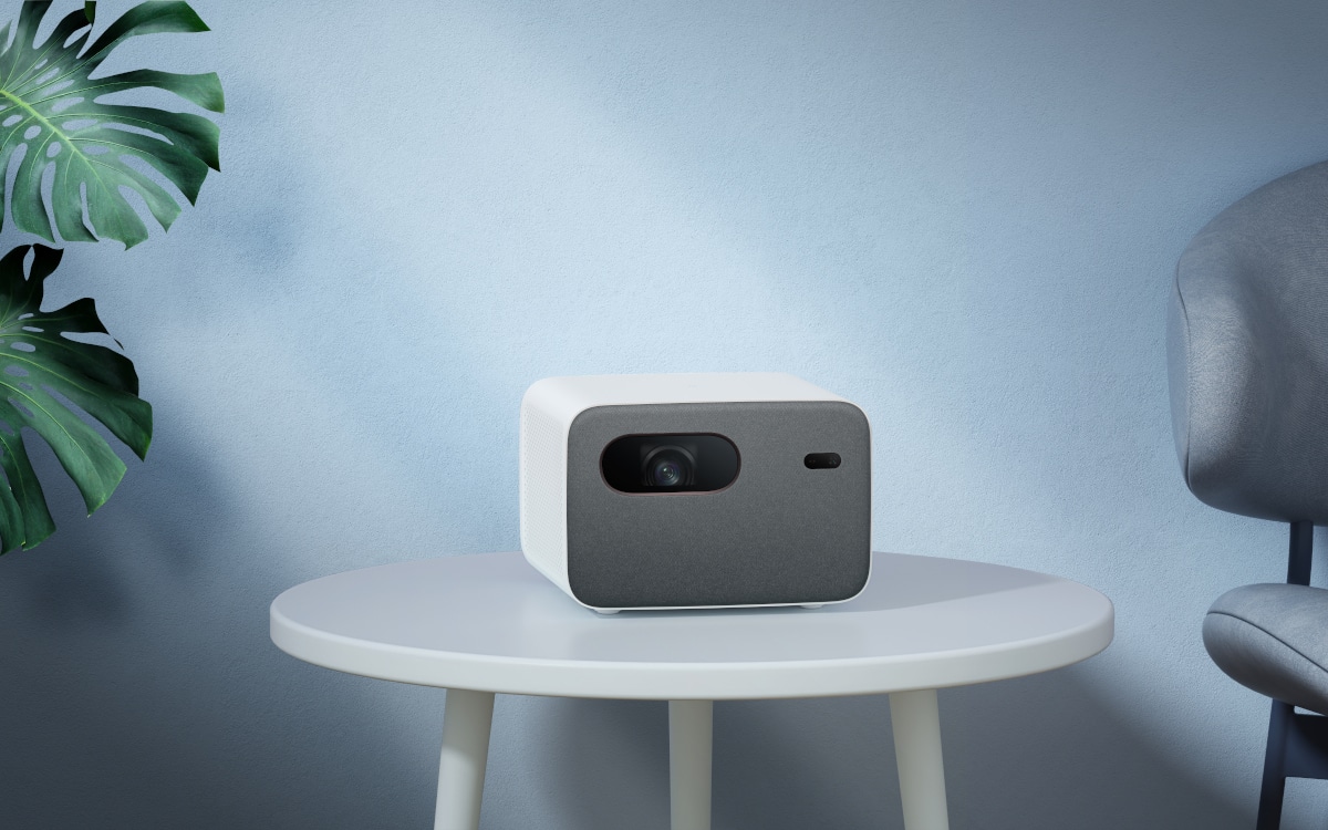 Xiaomi ra mắt vòng đeo tay thông minh Mi Band 6 cùng với máy chiếu thông minh Mi Smart Projector 2 Pro