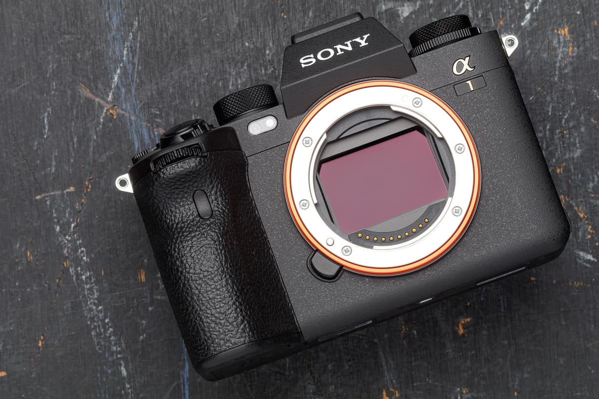 Sony A7R V có thể có cảm biến 102MP, chạy đua megapixel với Canon