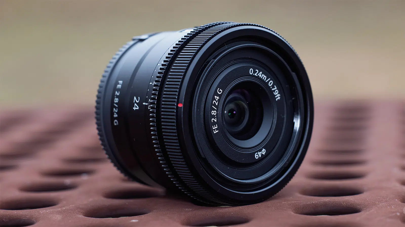 Ống kính Sony FE 24mm F2.8 G