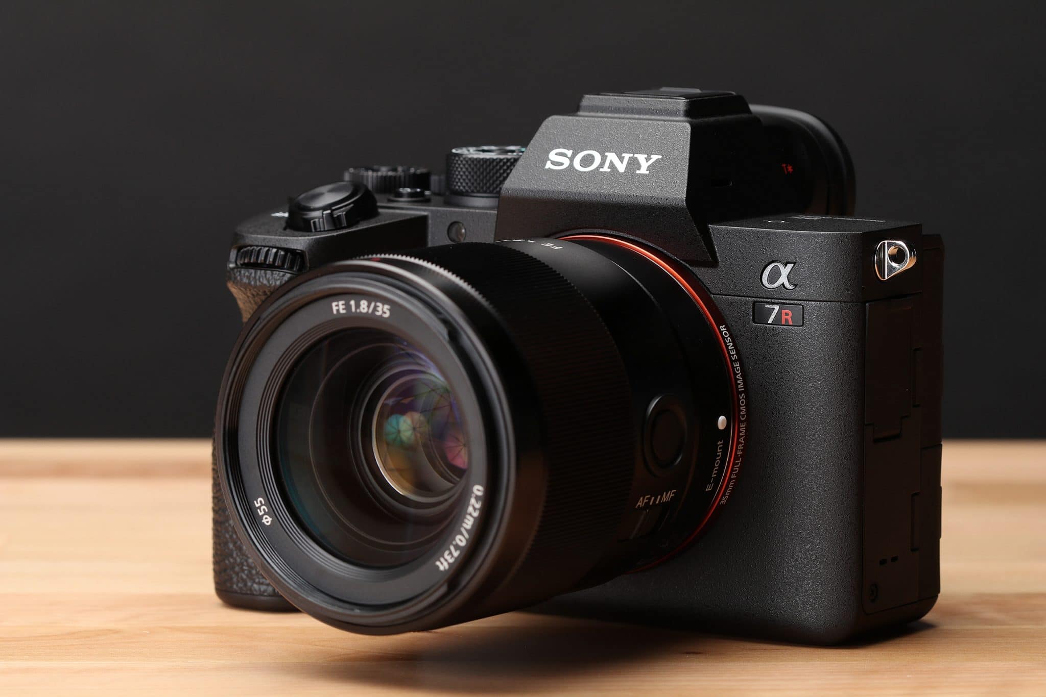 Lộ diện thông số của máy ảnh Sony, được cho là A7RV với cảm biến 61MP có thể quay 8K30p