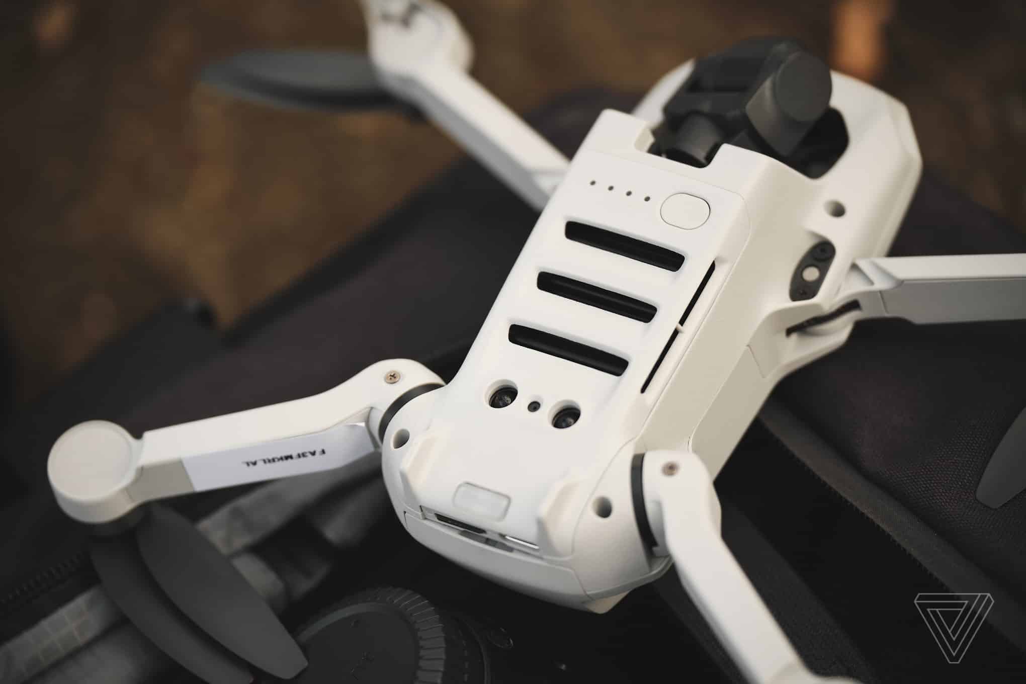 DJI Mini 2 nhận bản cập nhật firmware mới, giải quyết lỗi sạc pin của drone