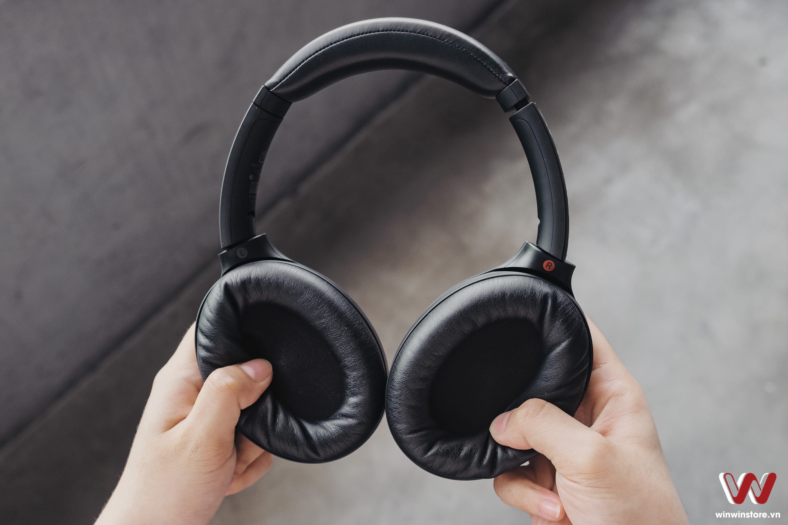 Sony WH 1000XM4 9951 winwinstore