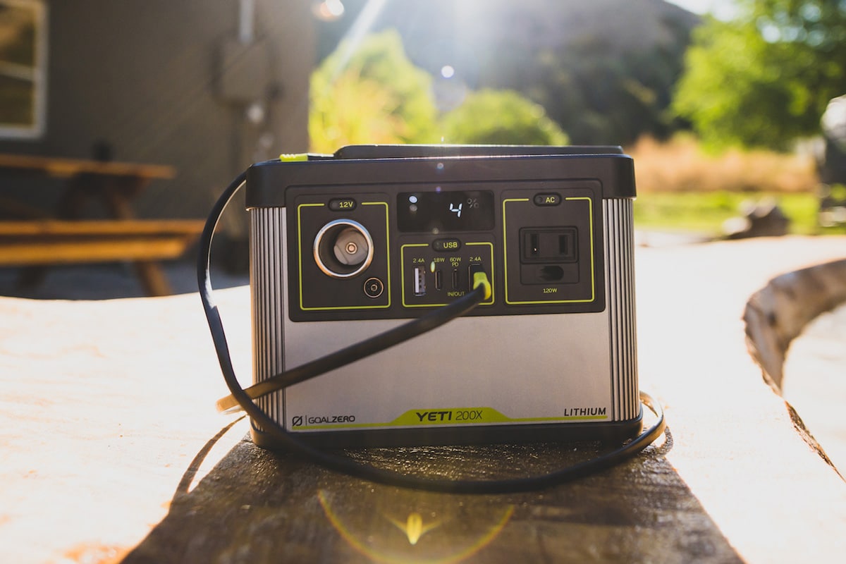 Yeti 200X Lithium2