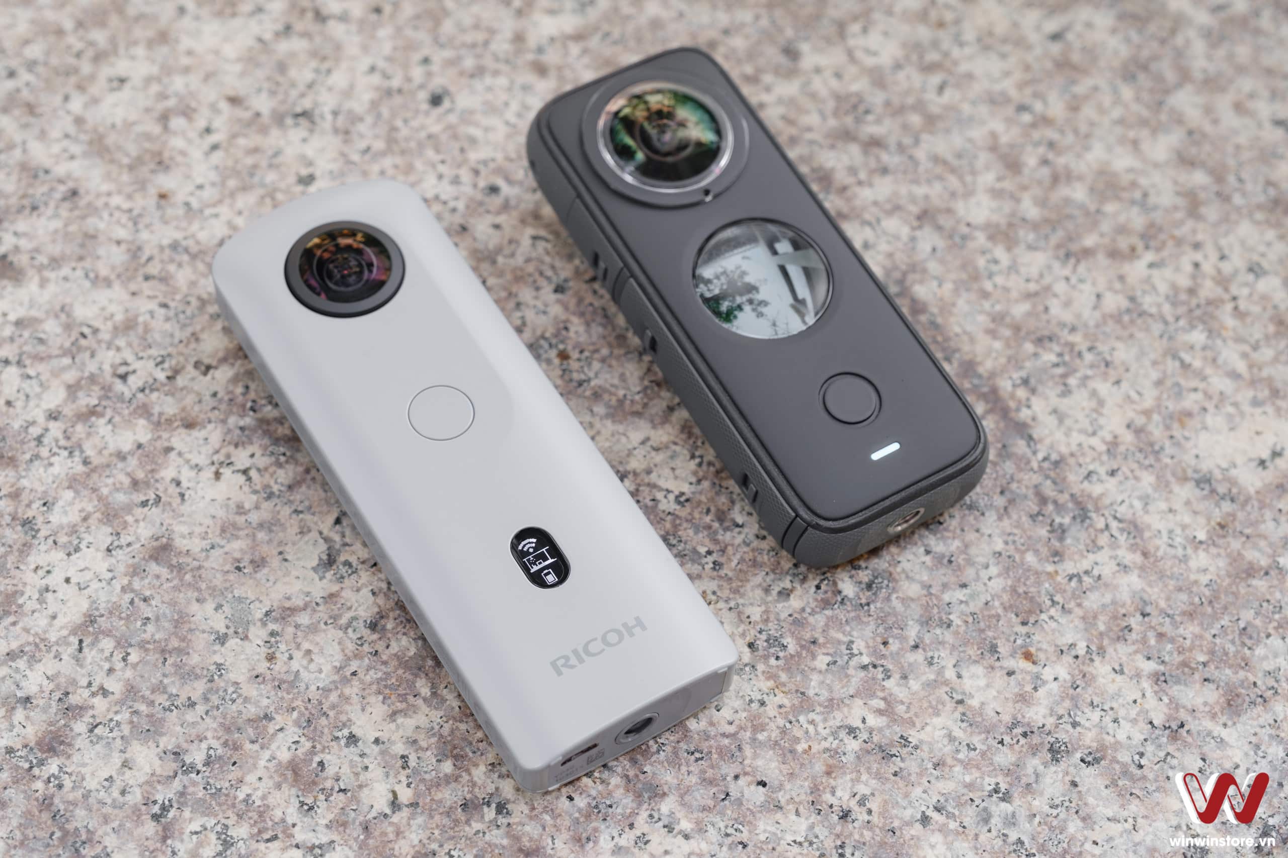 So sánh Insta360 One X2 và Ricoh Theta SC2 Business Edition: Đâu là sự lựa chọn cho công việc, cho giải trí hoặc cả hai?