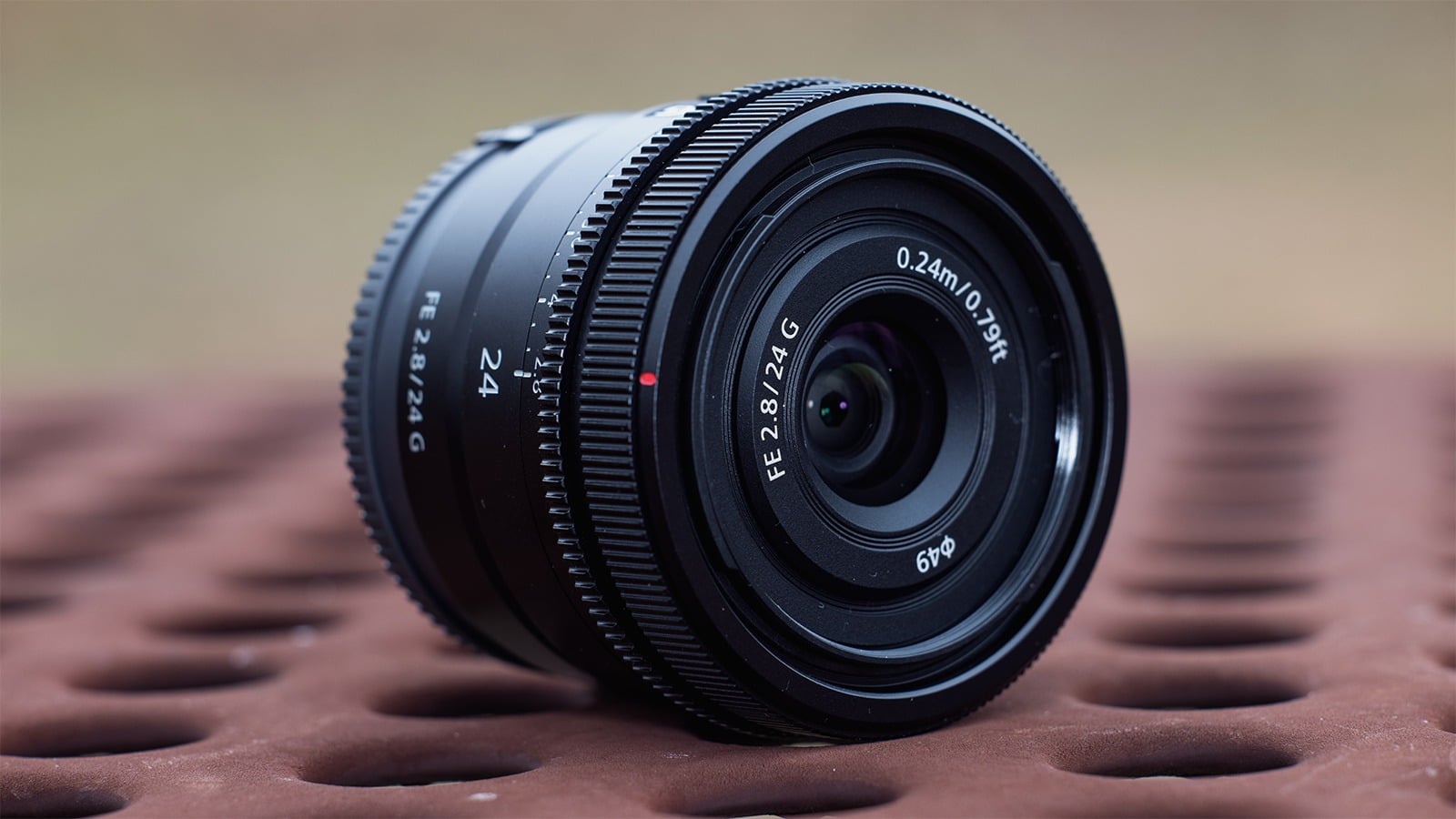 Sony FE 24mm F2.8 G 3