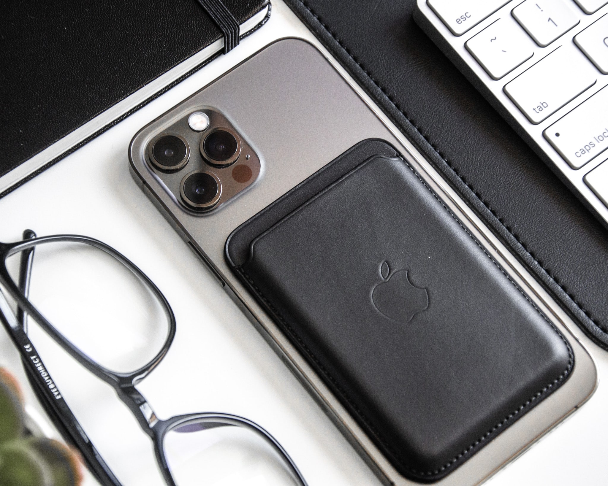 iPhone 12 Pro Max nayris aquino 7RsVBUxlAB8 unsplash
