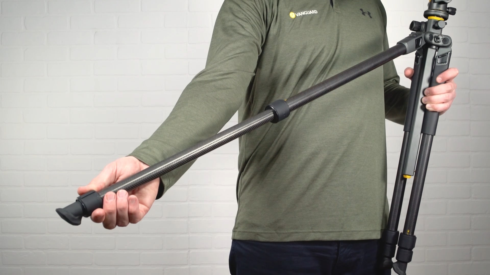 Chan may anh Vanguard Alta Pro 2 1
