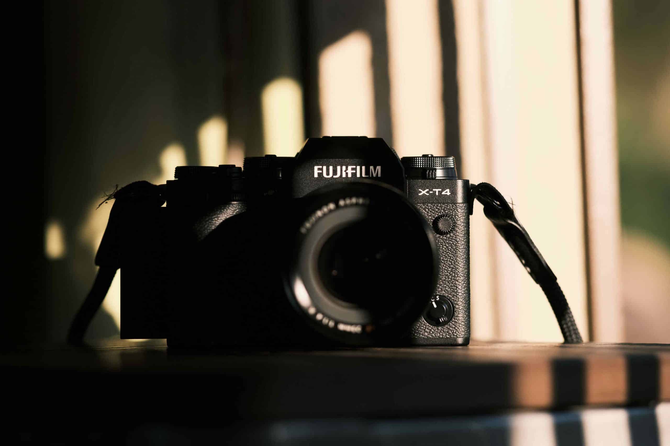 Fujifilm tung cập nhật firmware sửa lỗi cho máy ảnh mới cho GFX 100 và X-T4
