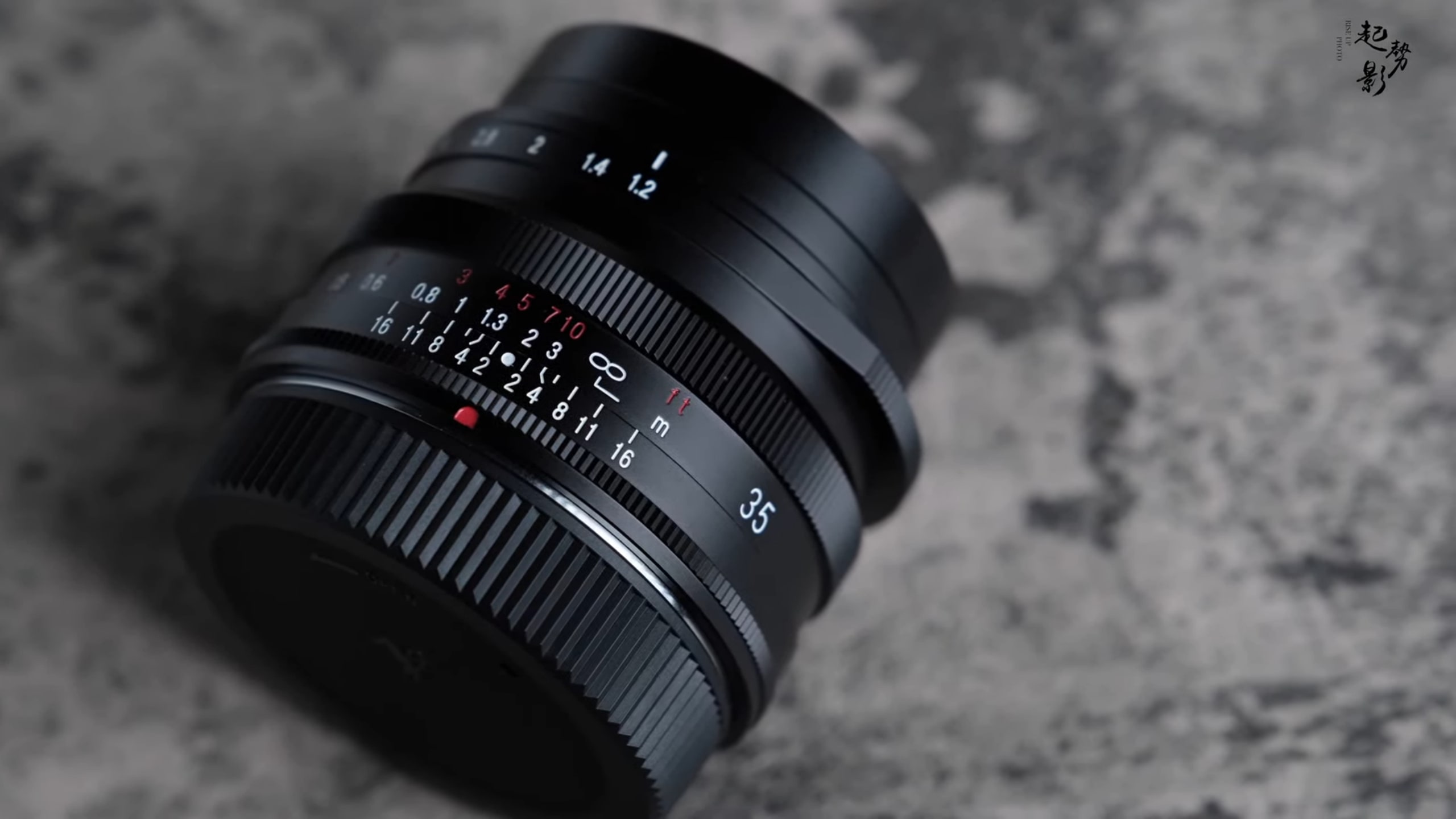 Voigtlander Nokton 35mm F1.2 Fujifilm X 2