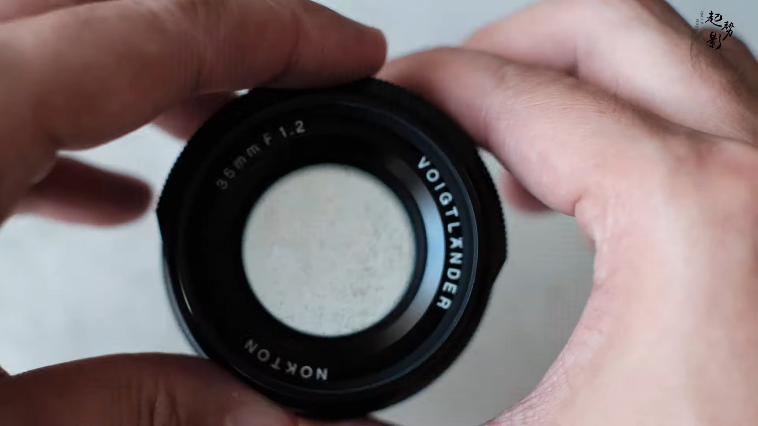 Ống kính Voigtländer Nokton 35mm F1.2 dành cho Fujifilm X ra mắt