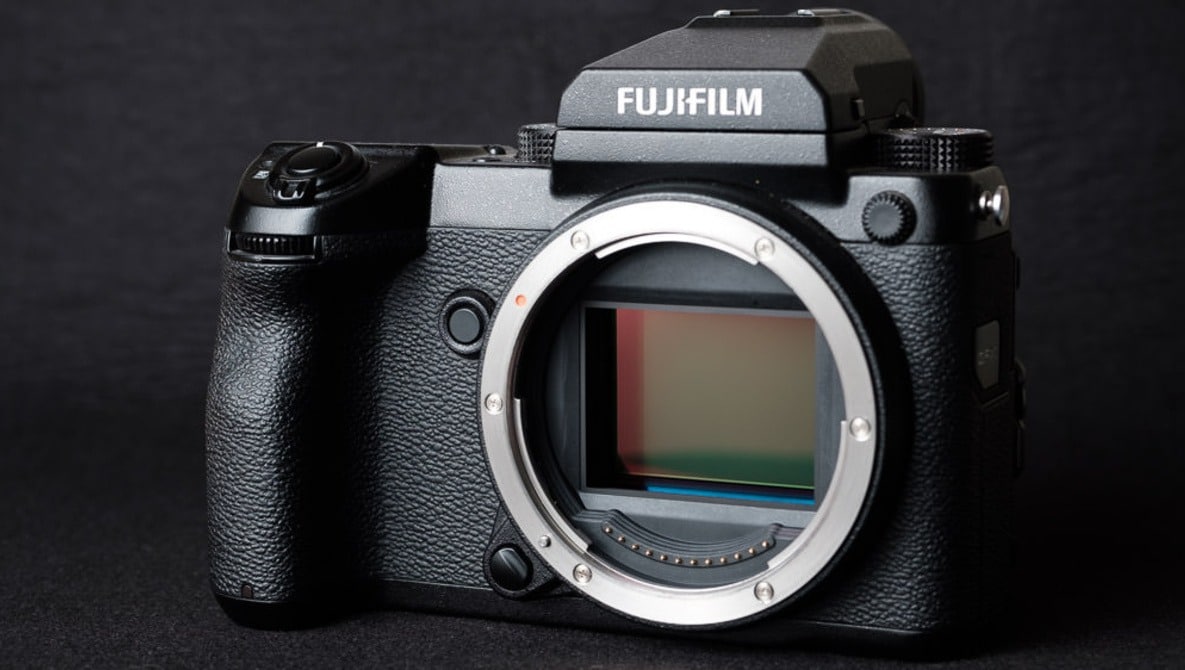 Fujifilm GFX 50S Mark II sẽ trang bị vi xử lý X Processor 4 nhanh hơn và có giả lập Nostalgic Negative